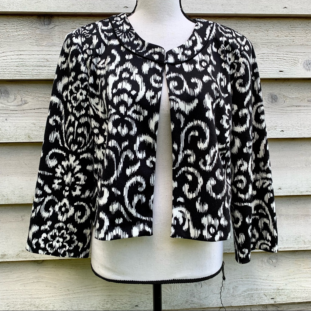 Vintage 90s Black And White Abstract Shrug Sweater